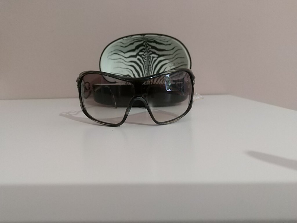 Оригинални слънчеви очила Roberto Cavalli в Слънчеви и диоптрични очила в  гр. Стара Загора - ID36977466 — Bazar.bg