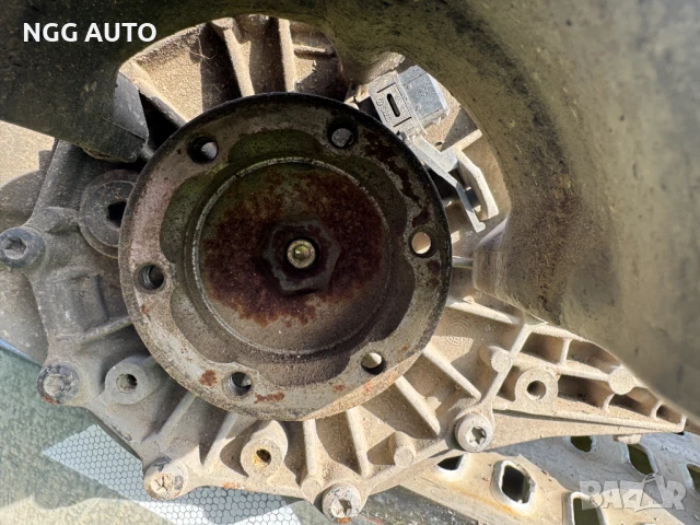 Скоростна кутия Audi A4 B6 3.0 бензин 6-степенна Quattro OEM 01E 301 211C / 01E 300 047 E, снимка 6 - Части - 51398445