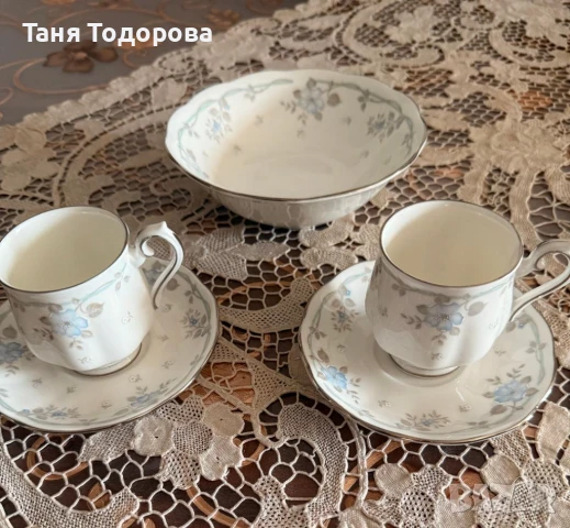 Красив комплект Royal Albert - Fine Bone Chinа- Satin Rose, снимка 3 - Сервизи - 51065527