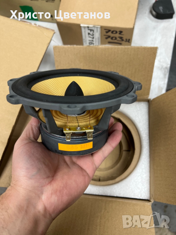 B&W Говорители , снимка 3 - Тонколони - 44750148