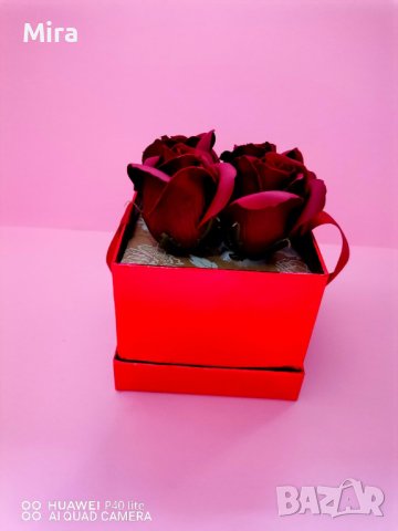 Кутия с 4 повдигащи се сапунени рози