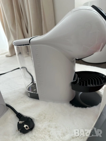 Кафемашина с капсули dolce gusto в гаранция, снимка 5 - Кафемашини - 54175212