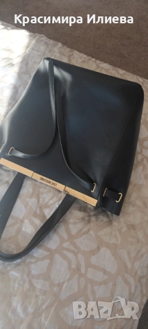 Чанта на марката Love Moschino , снимка 11 - Чанти - 52934504