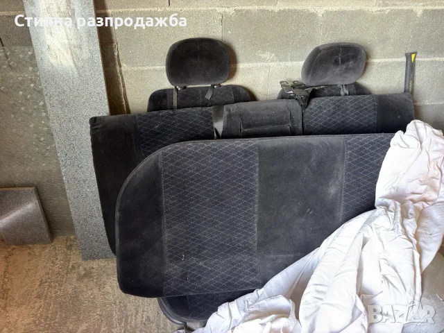 Продавам цял комплект седалки за Opel Astra G. 