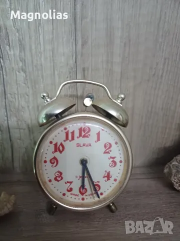 СССР "СЛАВА" червен будилник с две камбани, снимка 5 - Колекции - 48178015