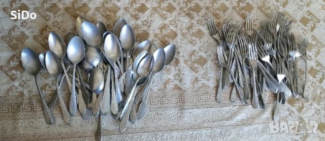 Лот алуминиеви 27 лъжици и 33 вилици