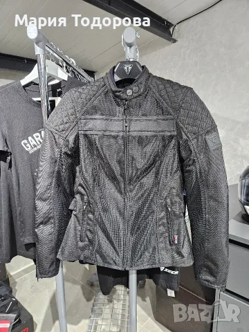 Дамското мото яке Triumph, размер XS