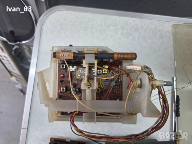 Радиокасетофон Sharp gf 575 НА ЧАСТИ!, снимка 5 - Радиокасетофони, транзистори - 47719347