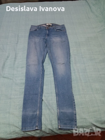 Продавам дамски дънки