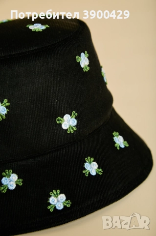 Дамска Кадифена Шапка Violette - Blue Flowers, снимка 4 - Шапки - 52184035