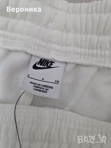 Долнище Nike, снимка 2 - Спортни дрехи, екипи - 52860419