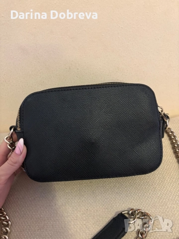 Дамска чанта Guess Noelle, снимка 4 - Чанти - 52319555