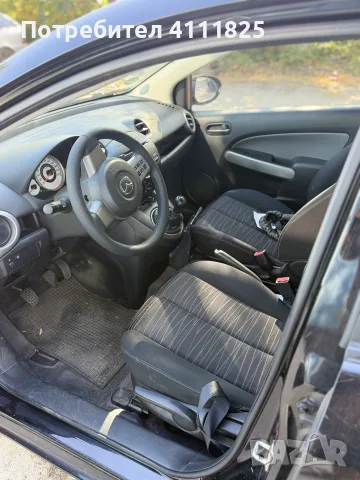 mazda 2 1.3 Benzin 2010godina, снимка 6 - Автомобили и джипове - 56521439
