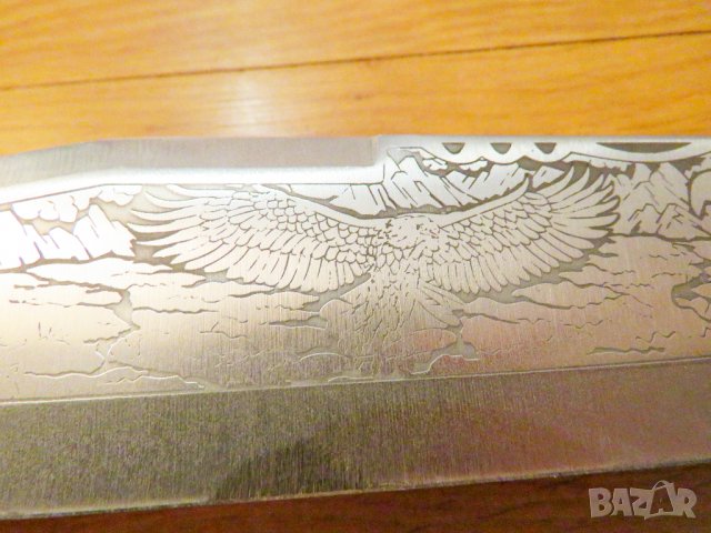 【Нож】Стар Огромен Американски нож  с гравюри по острието  Американски орел, снимка 4 - Антикварни и старинни предмети - 38465132