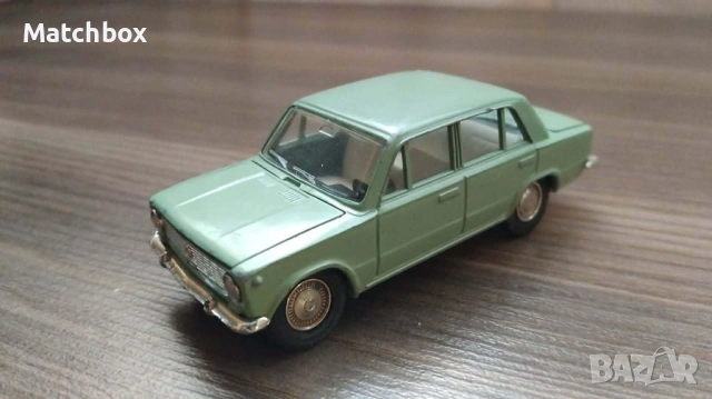 Руски Модели 1/43 СССР , снимка 14 - Колекции - 50332429