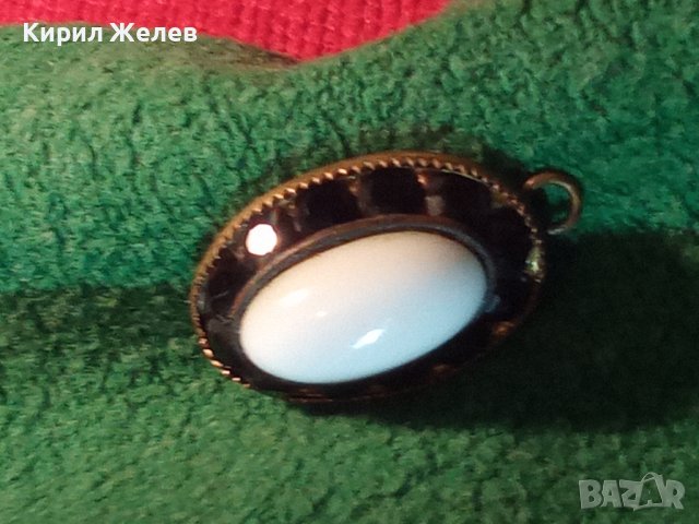 РЕТРО БРОНЗ МЕДАЛЬОН с ГРАНАТИ и БЯЛ КАМЪК АРТ ДЕКО ПЕРИОД 10023, снимка 3 - Антикварни и старинни предмети - 29572522