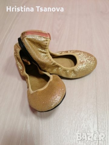 Дамски пантофки, снимка 1 - Дамски ежедневни обувки - 31554819