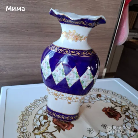 Различни модели порцеланови вази, снимка 13 - Вази - 50077002