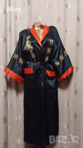 Сатенен халат с две лица черно и червено бродерия дракон , снимка 7 - Нощници - 51915370