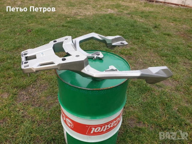 Honda X adv 750 стойка за багжен куфар 