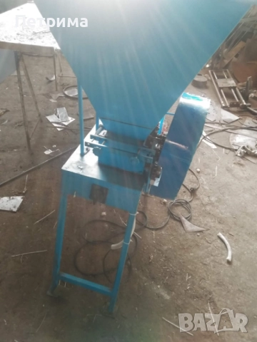 Машина за чупене на орехи,лешници, бадеми , снимка 3 - Други машини и части - 51736655