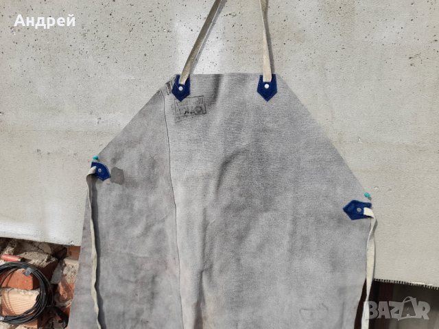 Стара кожена престилка, снимка 2 - Други ценни предмети - 44622336