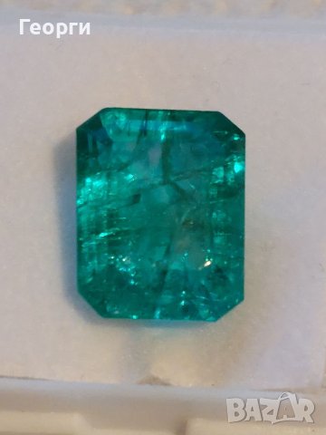 Натурален зелен Изумруд Бразилия