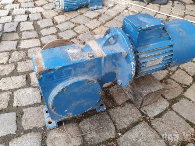 Монофазен ел.двигател/електромотор/електродвигател 2.2kW 50 rpm, снимка 7 - Електродвигатели - 29278134