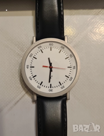 Часовник TCM радиоуправляем стилен дизайн