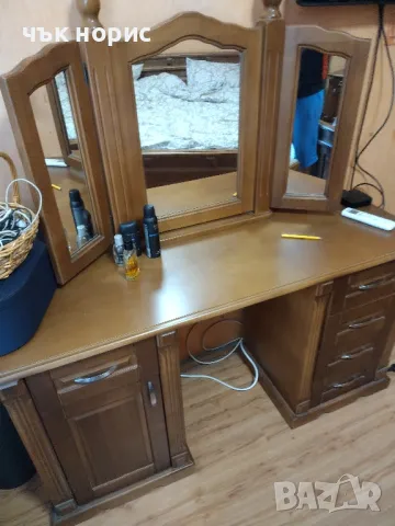 дървен спален комплект 