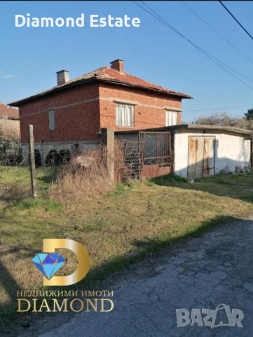 Двуетажна къща в село Книжовник, обл. Хасково