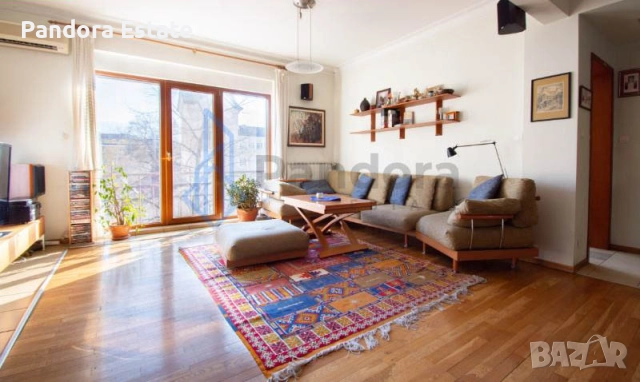 4-СТАЕН апартамент под наем, гр. София, Център