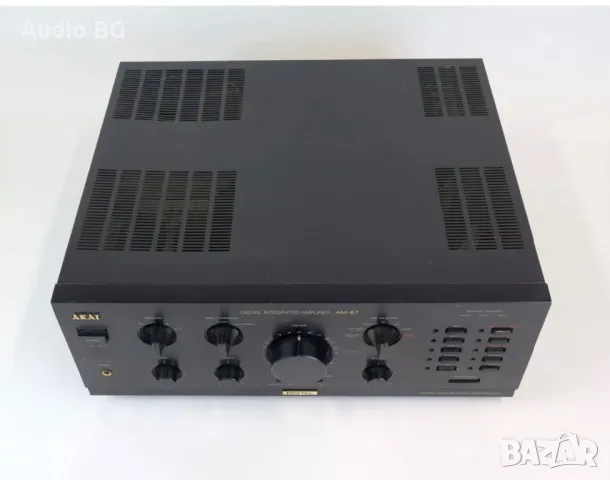 усилвател Akai AM-67 DAC, снимка 2 - Ресийвъри, усилватели, смесителни пултове - 49683396