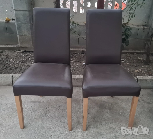 Трапезни столове 2 бр кафява кожа в топ състояние 