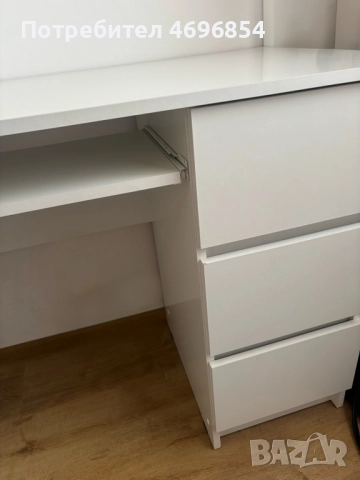 бяло бюро 90х50х77 см, снимка 2 - Бюра - 52947517