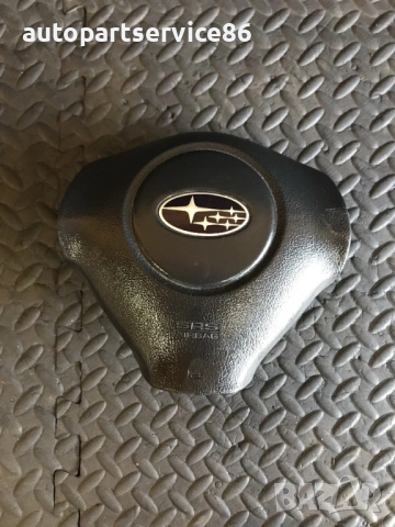 Част за волан черен за Subaru Legacy (2003-2009) GJ084015577