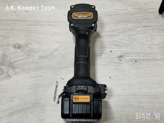 Ударен винтоверт DeWALT DCF85M McLaren F1 Team 18V 205Nm, снимка 8 - Винтоверти - 55712654