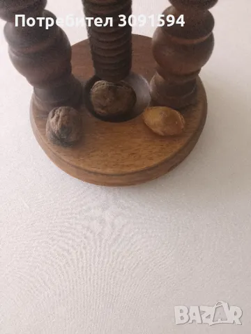 Дъбова преса за орехи ядки 18 век, снимка 10 - Антикварни и старинни предмети - 49632479