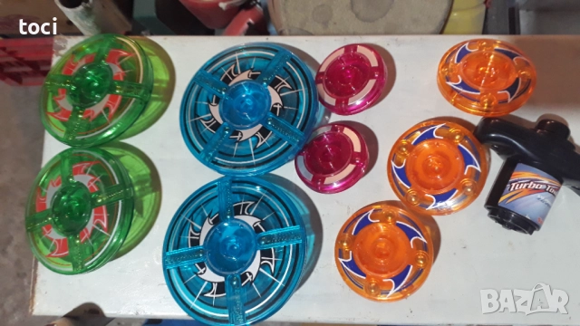 Лот детски играчки комплект пумпали Бейблейд Бакуган топчета и карти, снимка 6 - Колекции - 52138400