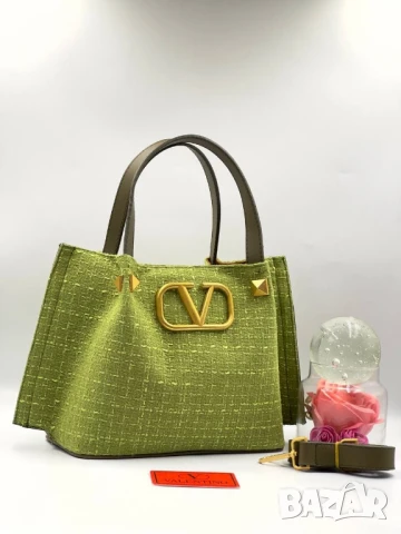 чанти valentino garavani , снимка 13 - Чанти - 51303477