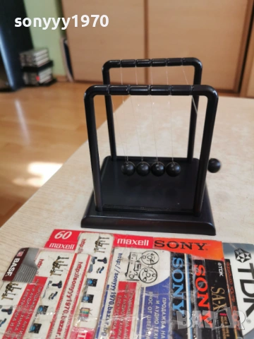 Люлката на Нютон-14Х13Х12СМ ЧЕРНО 1501261754, снимка 16 - Колекции - 53112551