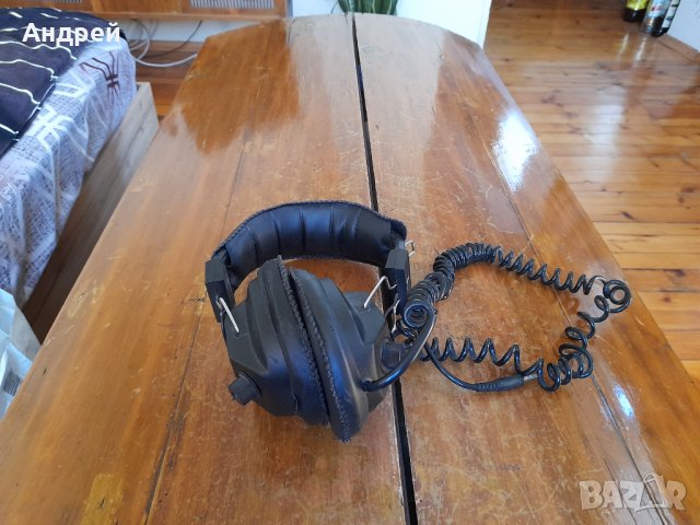 Стари слушалки Philips HD-3030, снимка 1 - Антикварни и старинни предмети - 42664782