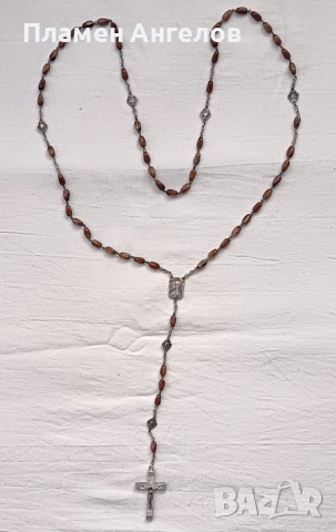 Винтидж религиозна католическа броеница. 