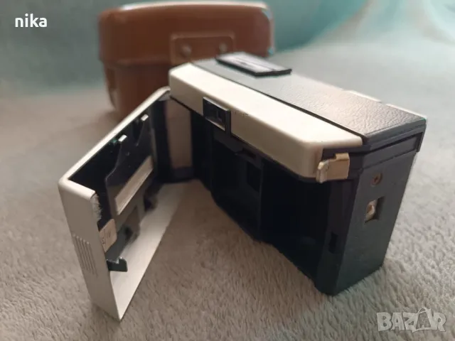 Ретро лентов фотоапарат Kodak Instamatic 100, снимка 3 - Фотоапарати - 48577699
