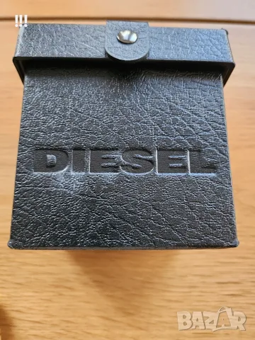 златист часовник DIESEL, снимка 2 - Мъжки - 56331932