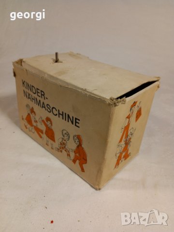 ламаринена играчка ретро детска японска шевна машина Crystal    20/4, снимка 11 - Антикварни и старинни предмети - 42828029