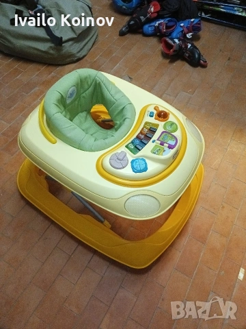 детска проходилка Chicco ,музикална,работеща от първи собственик няма спукани детайли работи , снимка 2 - Проходилки - 54138100