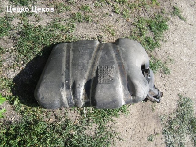 Бензинов резервоар за Фолксваген Венто, снимка 2 - Части - 29448237