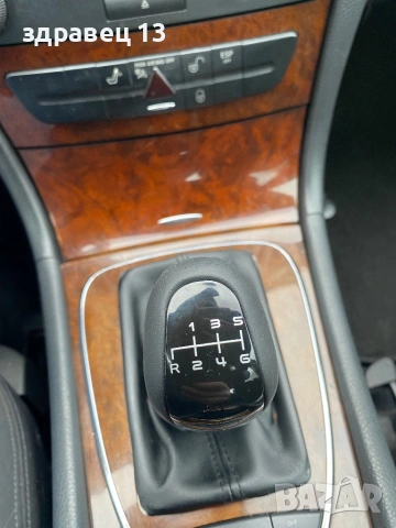 Мерцедес Е 200 бензин, снимка 17 - Автомобили и джипове - 53959962
