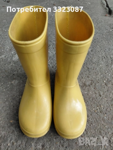 Гумени ботуши